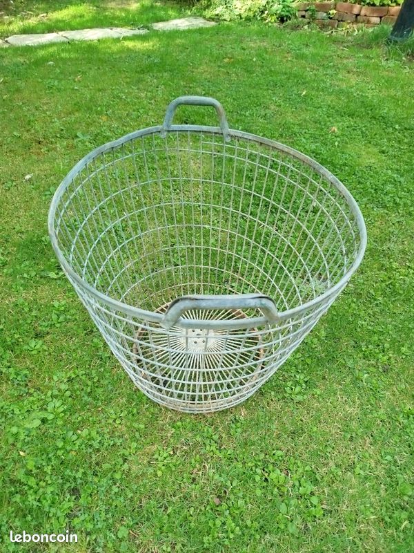 Panier galvanisé ancien (image 1)