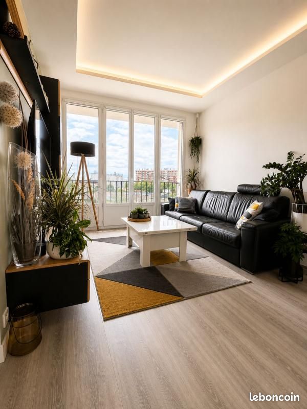 Appartement 3 pièces 55 m² · à Montreuil · 55 m² · 299 000 €