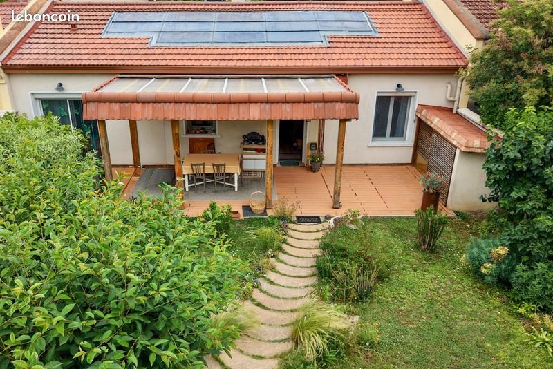 Maison 5 pièces 102 m² · à Vénissieux · 102 m² · 319 000 €