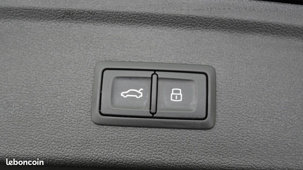 Audi A3 ALLSTREET TFSI e Hybride rechargeable 204 S tronic 6 Avus (image 28)