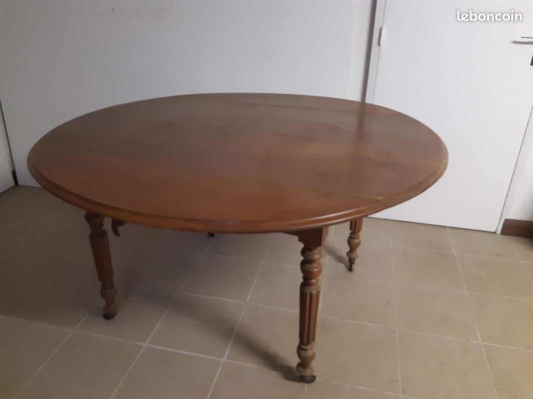 Table merisier (image 1)