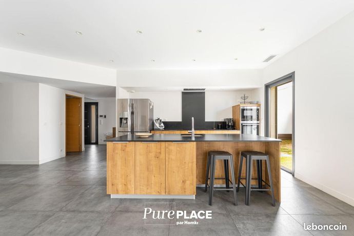 Maison 5 pièces 194 m² — 8