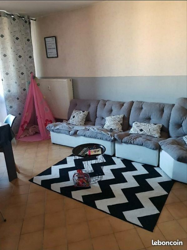 Appartement 5 pièces 107 m² · à Montélimar · 107 m² · 125 000 €