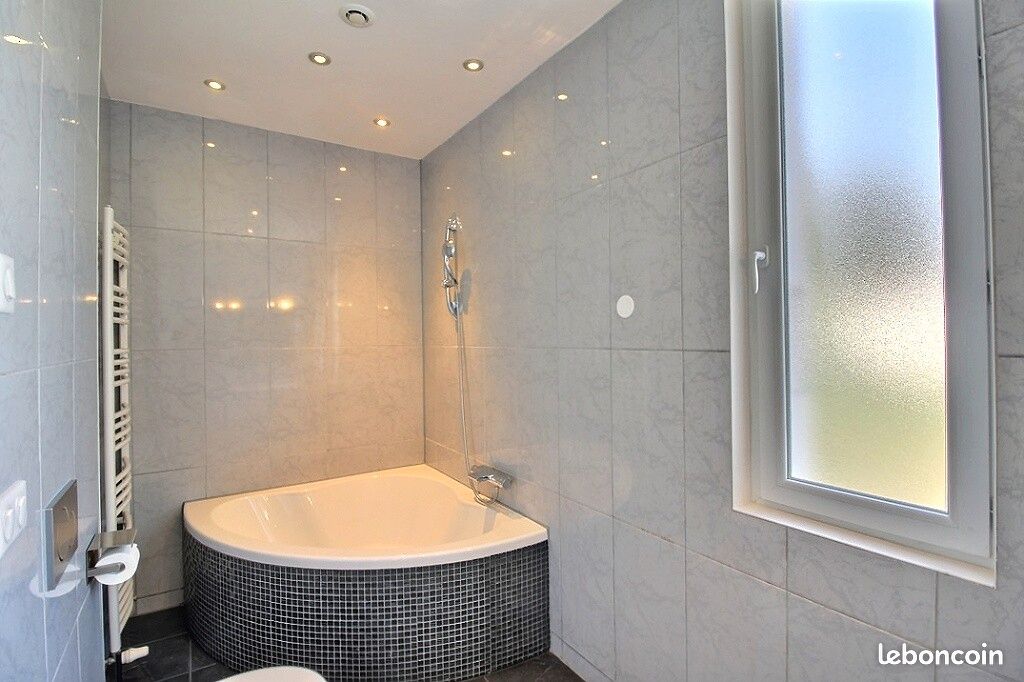 Maison a louer thonon-les-bains - 5 pièce(s) - 108 m2 - Surfyn