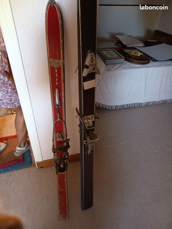 Skis anciens (image 2)