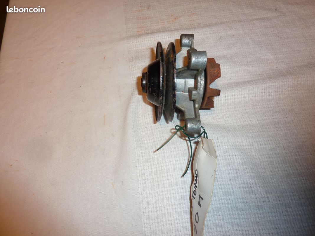 Pompe à eau Ford taunus 20 M (image 3)