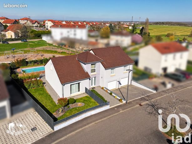 Propriété 6 pièces 166 m²