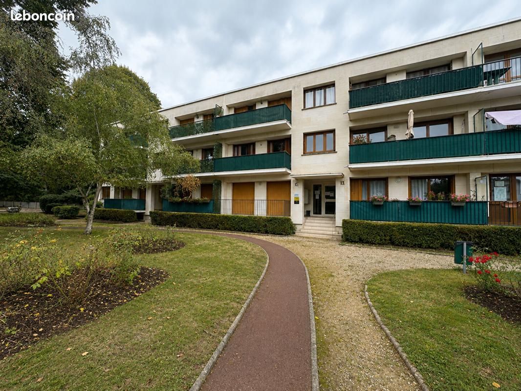 Appartement 3 pièces 67 m² · à Brunoy · 67 m² · 179 000 €
