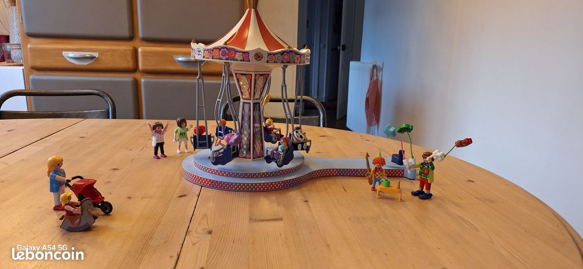 Carrousel Manège Chaises Volantes – Jouet Mécanique Tôle Années 70, Nounours