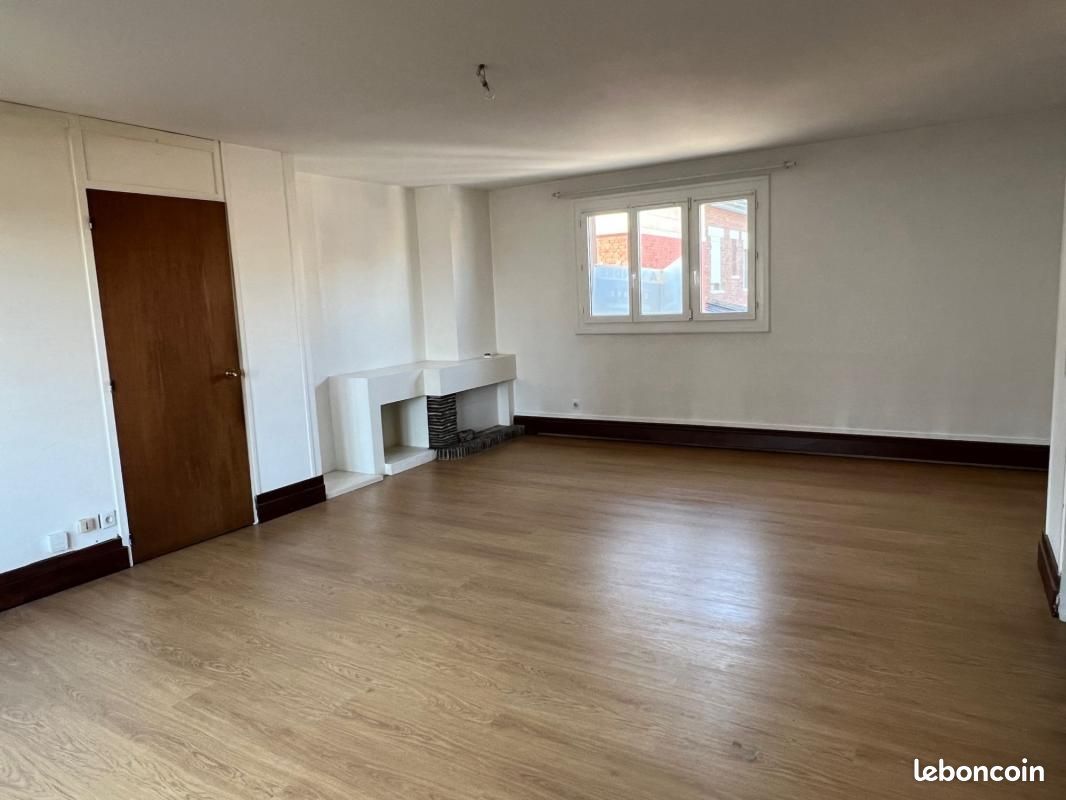 Appartement 5 pièces 95 m² · à Chauny · 95 m² · 695 €/mois