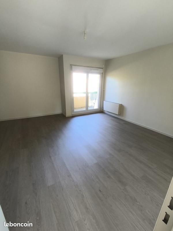 Appartement 3 pièces 73 m² · à Chaumont · 73 m² · 692 €/mois