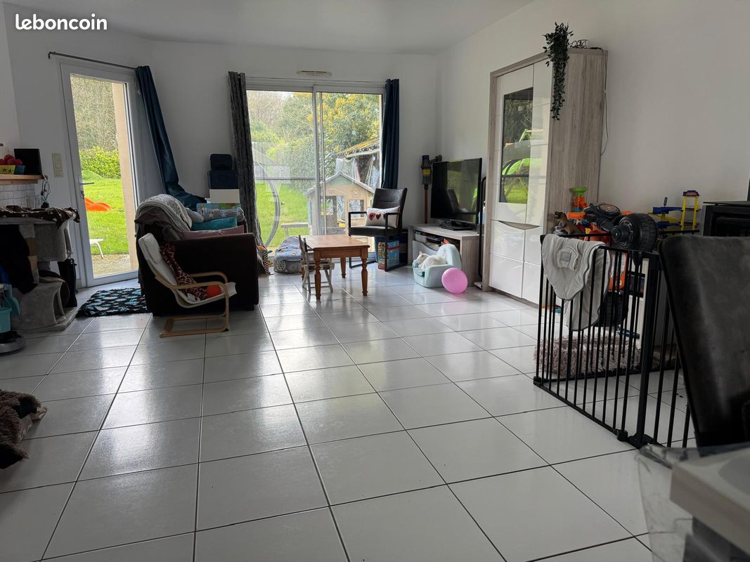 Maison 6 pièces 130 m² · à Ercé-en-Lamée · 130 m² · 215 000 €