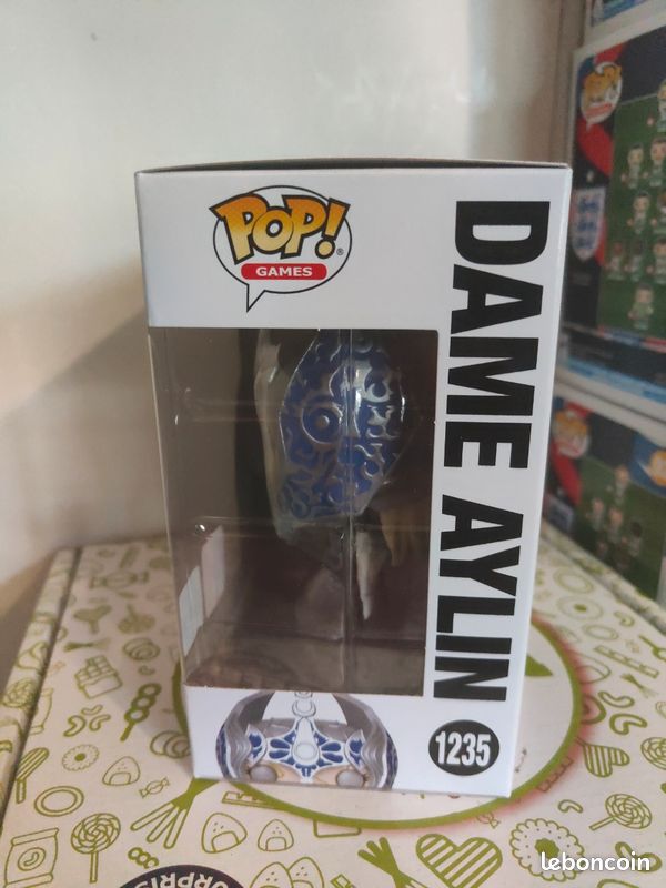 Funko Pop 1235 Dame Aylin Baldur's Gate Limited Edition (image 2)