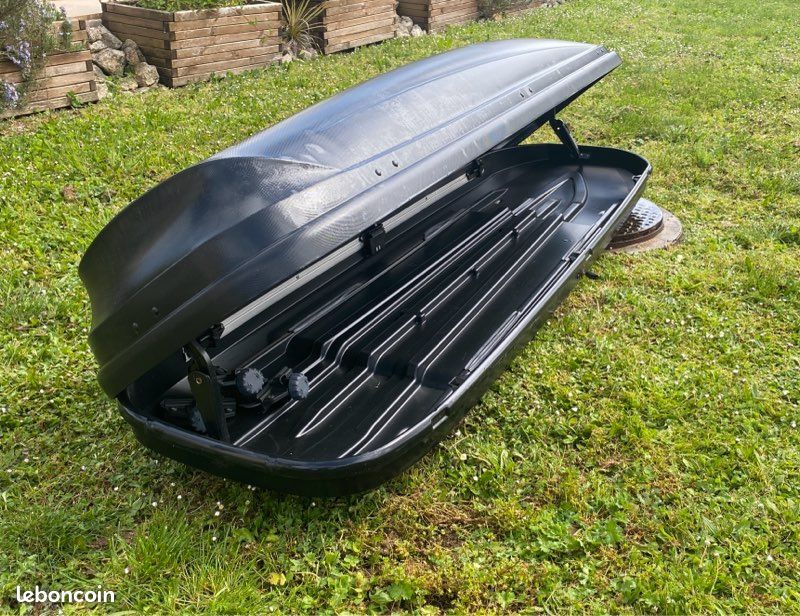 Coffre de toit THULE SWEDEN large en composite | CA$540.00