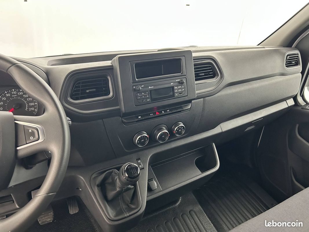 RENAULT FG Tr CF F3500 L2H2 Blue dCi 135 E6DF (image 12)