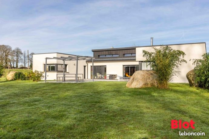 Maison 5 pièces 214 m²