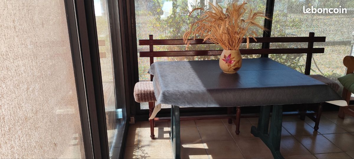 Banc en bois (image 1)