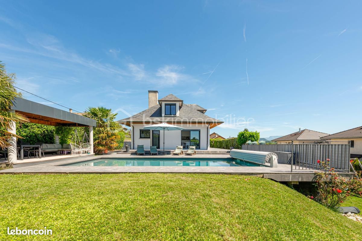 Maison 6 pièces 182 m² · à Entrelacs · 182 m² · 679 000 €