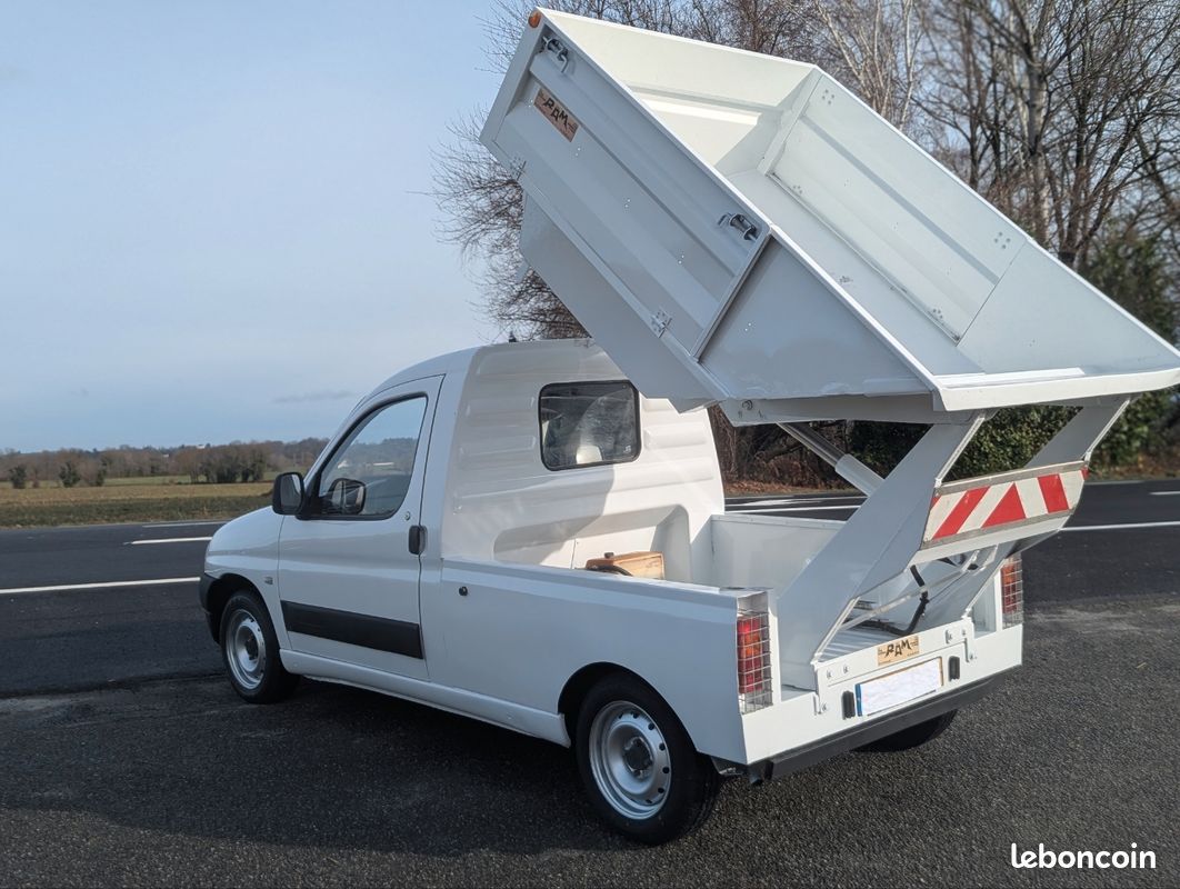 Partner benne 1.9 diesel 70 occamobile 64 pau (image 1)