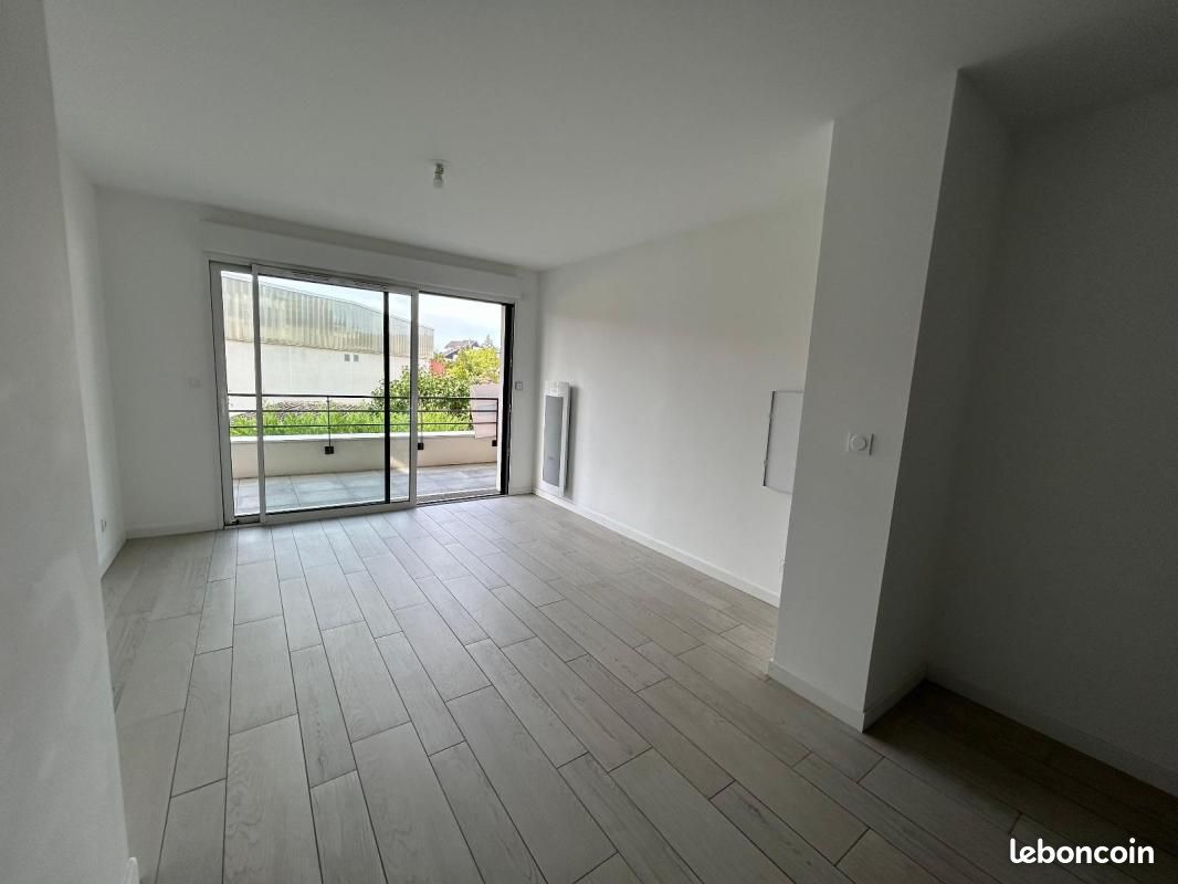 Appartement 2 pièces 40 m² · à Saint-Cyr-sur-Loire · 40 m² · 658 €/mois