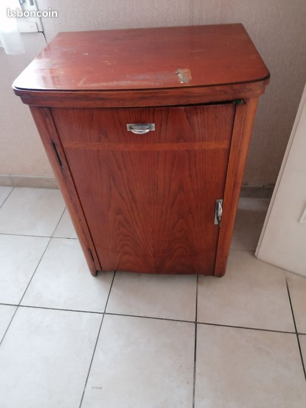 Meuble machine à coudre (image 1)