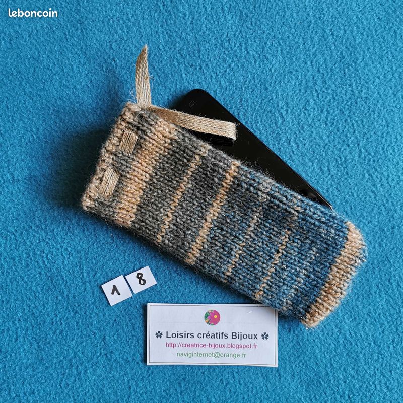Pochettes étuis en laine tricotés pour téléphone portable (image 2)