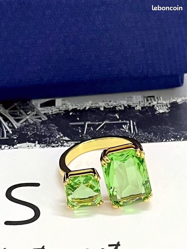 Bague Swarovski verte Taille 55, design ouvert (image 1)