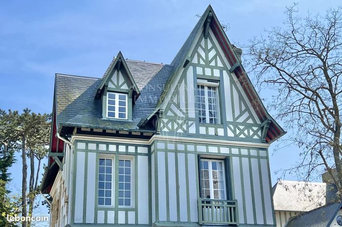 Villa 10 pièces 295 m²