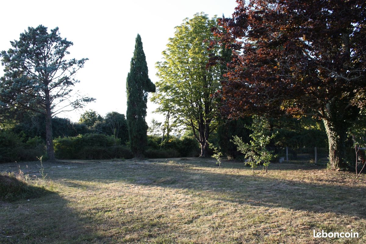 Terrain constructible Saintes arboré proche centre ville · 55 000 €