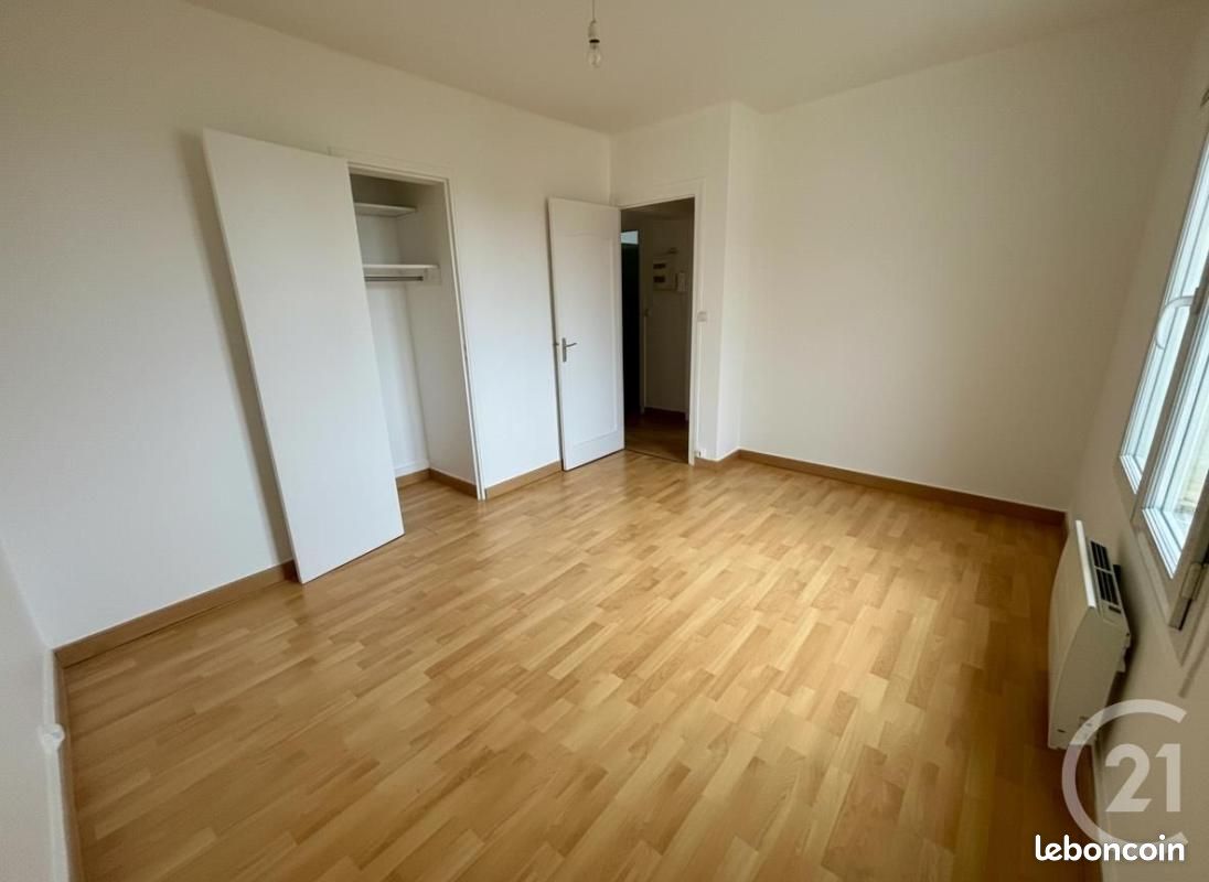 Appartement 2 pièces 48 m² · à Saint-Pierre-des-Corps · 48 m² · 112 900 €
