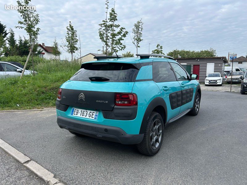 CITROËN C4 Cactus 1.2 12V 110 cv (image 3)