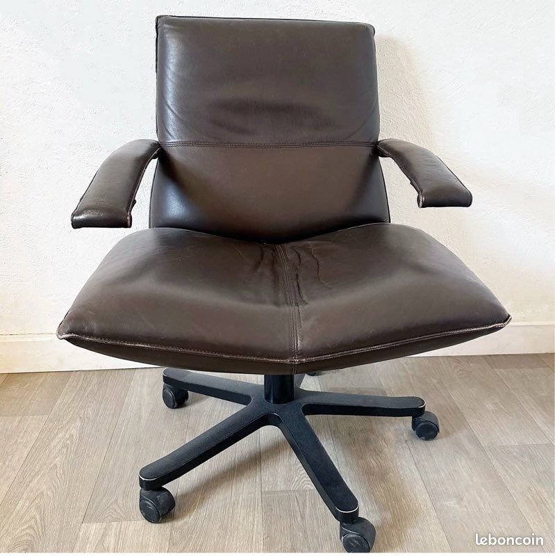 Fauteuil de Jean Louis Berthet (image 1)
