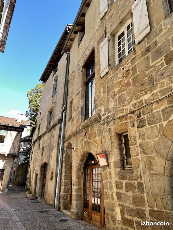 Appartement 2 pièces 60 m² · à Figeac · 60 m² · 500 €