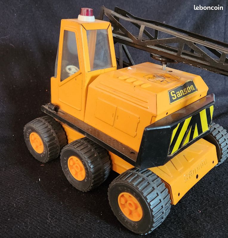 Machines de construction miniatures grues orange