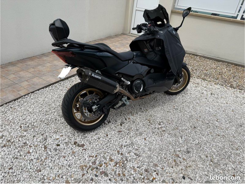 Yamaha T Max 560 Tech Max (image 3)