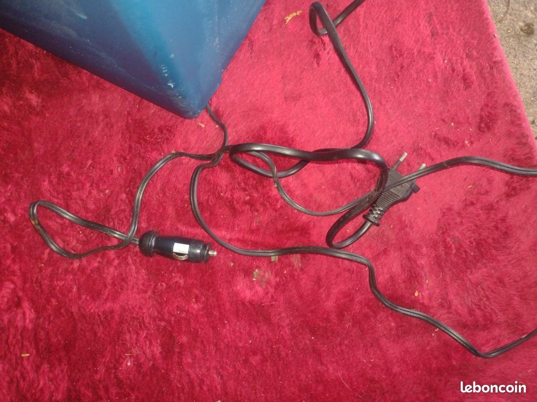Glacière 12 et 220 volts (image 3)