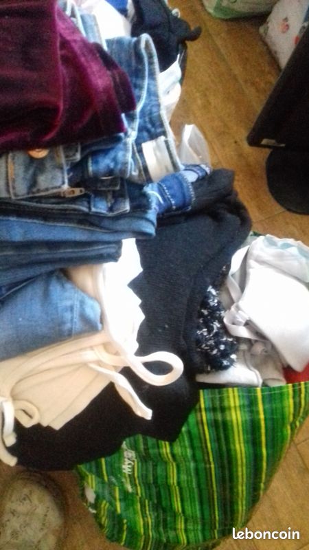 Lot d'habits pour fille taille 34 et taille 36 (image 5)