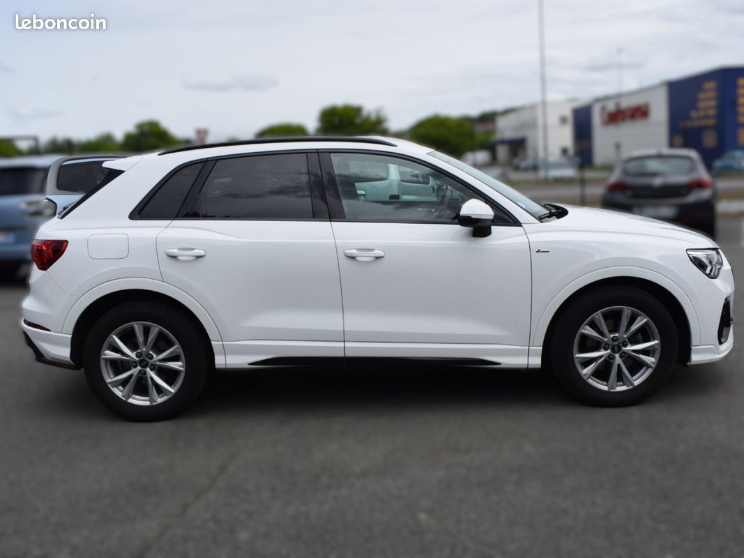 AUDI Q3 35 TDI 150 CV S-LINE S-TRONIC / 1ère MAIN / CROCHET D'ATTELAGE / PACK BLACK (image 9)