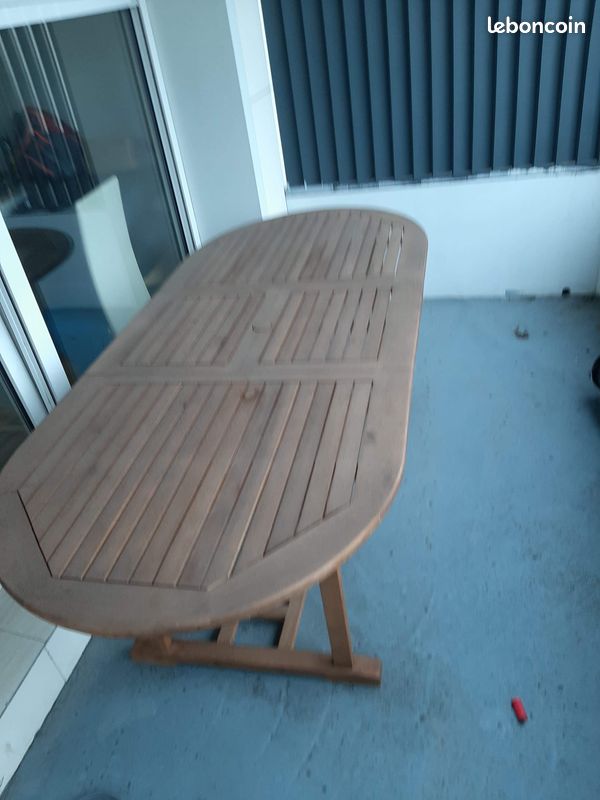 Table (image 1)
