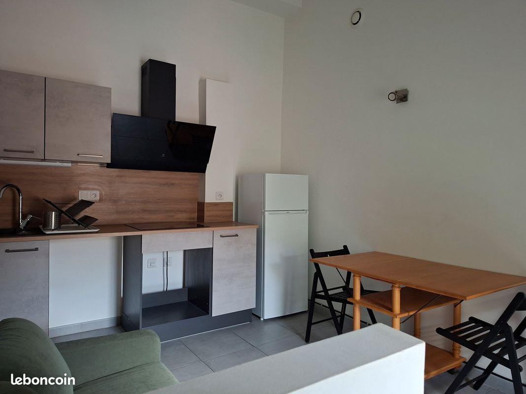 Appartement 2 pièces 27 m² · à Carpentras · 27 m² · 570 €