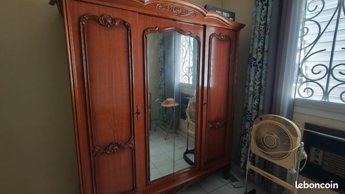 Lit + Armoire + Table de chevet (image 3)