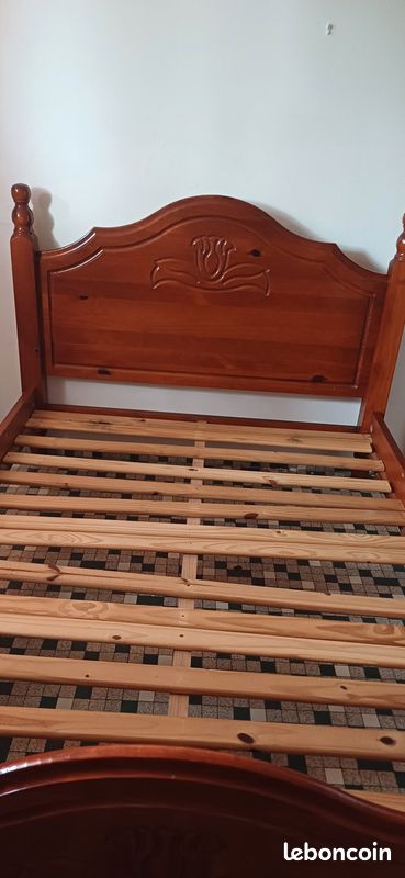 Lit en bois (image 3)