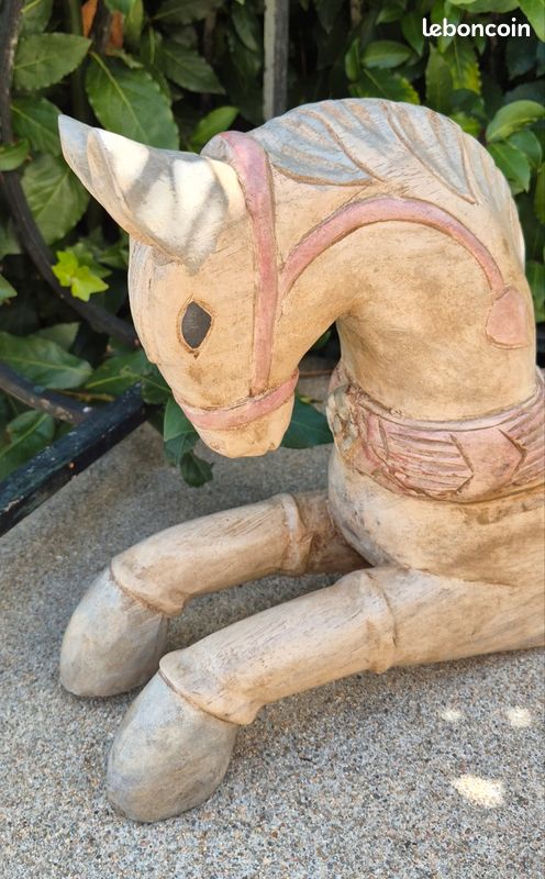 Cheval en bois (image 4)