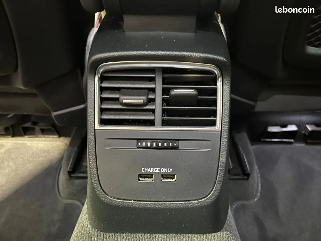 AUDI RS3 Sportback 2.5 400ch Base - 2018 - Boîte auto - GPS - LED (image 25)