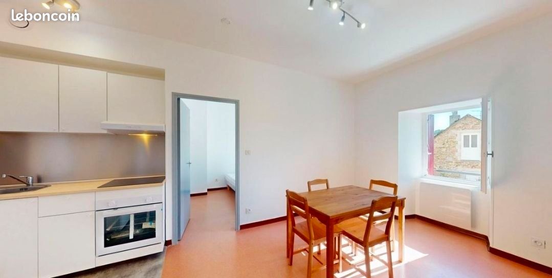 Appartement 3 pièces 45 m² · à Salmiech · 45 m² · 530 €