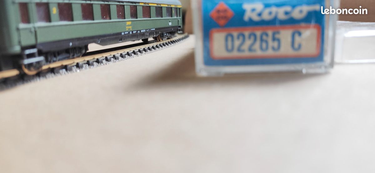 ROCO N 02265 C - Voiture voyageurs mixte 1/2cl SNCF - Ech N EUR 28,00 - FR
