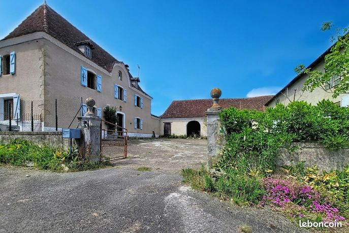 Maison 6 pièces 192 m²
