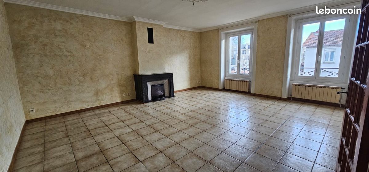 Appartement 4 pièces 93 m² · à Saint-Étienne · 93 m² · 69 900 €