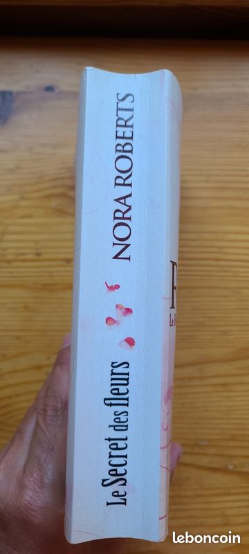 Le secret des fleurs, Nora Roberts (image 3)