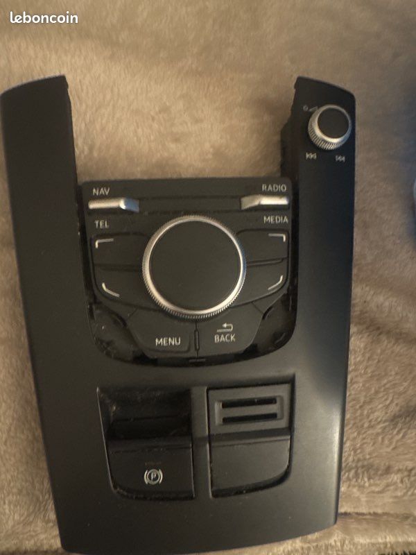 Console centrale Audi a3 8v (image 1)
